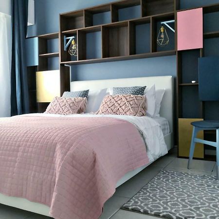 Cozy Getaway In Nicosia Apartment Bagian luar foto