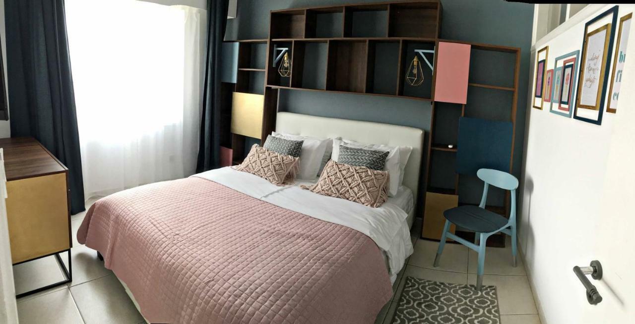 Cozy Getaway In Nicosia Apartment Bagian luar foto