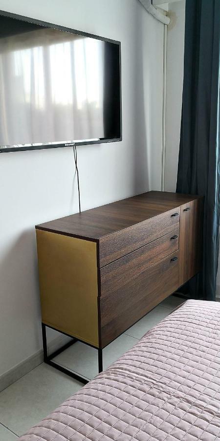 Cozy Getaway In Nicosia Apartment Bagian luar foto