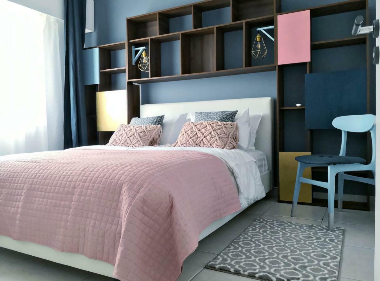 Cozy Getaway In Nicosia Apartment Bagian luar foto